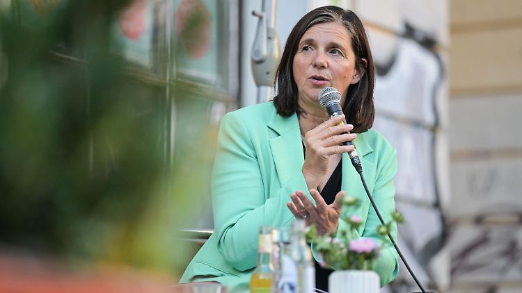 Göring-Eckardt traut Schwarz-Grün einiges zu.
