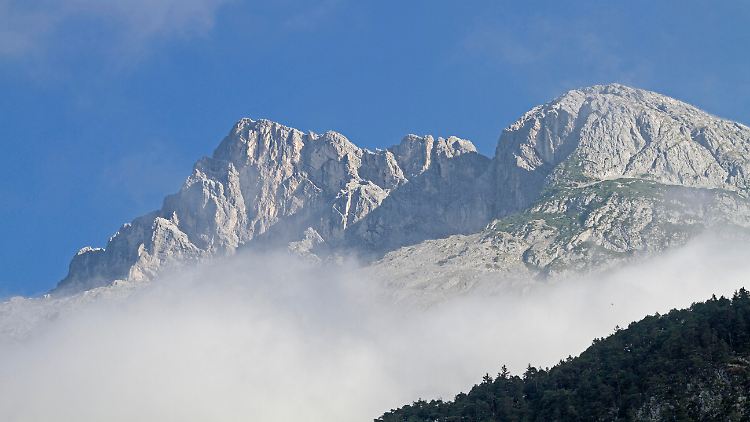 Der Verunglückte wollte trotz Schneefalls in Richtung des Ostgipfels der Hohen Munde in Tirol weiterwandern.  
