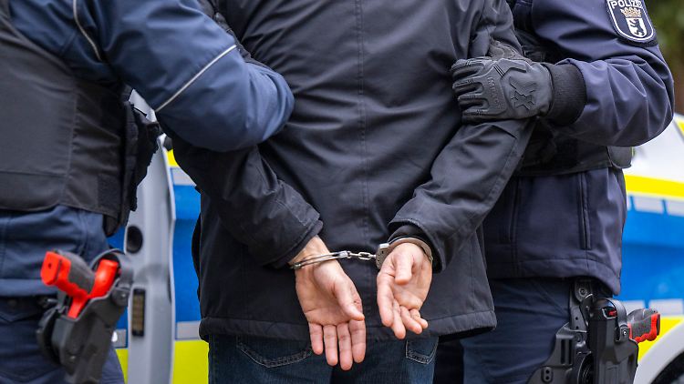 Als Intensivtäter werden Menschen eingestuft, die bereits mehrfach polizeilich in Erscheinung getreten sind. 