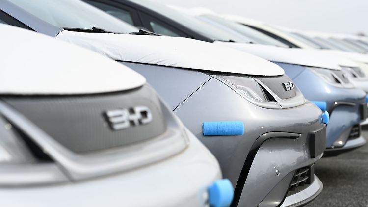 Die EU will den Siegeszug chinesischer E-Autobauer auf dem europäischen Kontinent bremsen. Für die Fahrzeuge von BYD werden Einfuhrzölle in Höhe von 17 Prozent fällig.