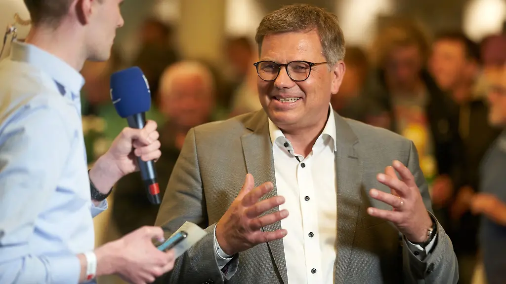 Frank-Tilo-Becher-SPD-r-gibt-ein-Interview