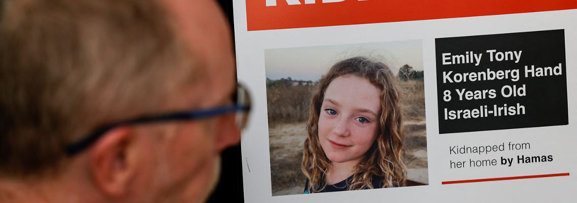 2023-11-10T144749Z_173512087_RC28A4AQANI2_RTRMADP_3_ISRAEL-PALESTINIANS-HOSTAGES-FATHER.JPG