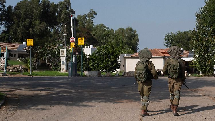 Prekäre Sicherheit: Soldaten patrouillieren im Kibbuz Yad Mordechai, unweit der Grenze zu Gaza.