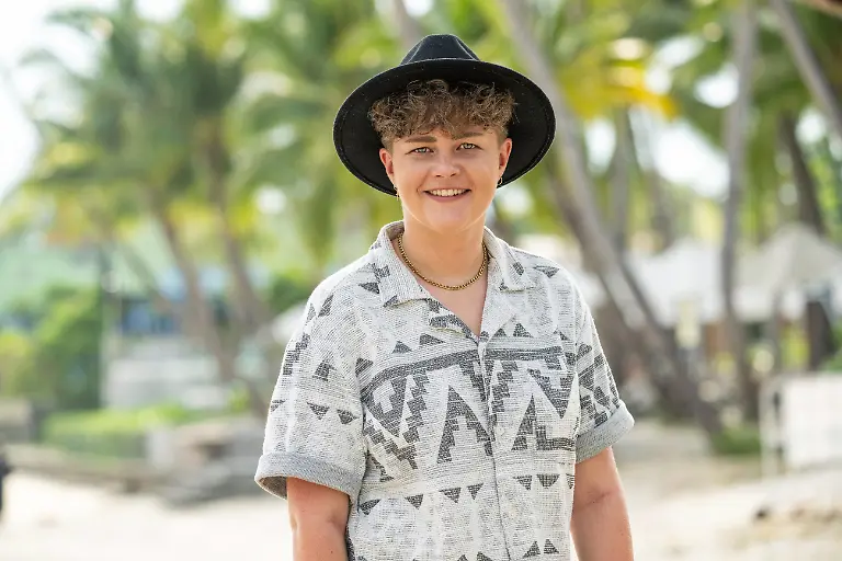 59e3dbfb-50b9-4a9c-a1f2-95cda7149de7-182fbe8a-3378-47f5-acbd-96207633ba29