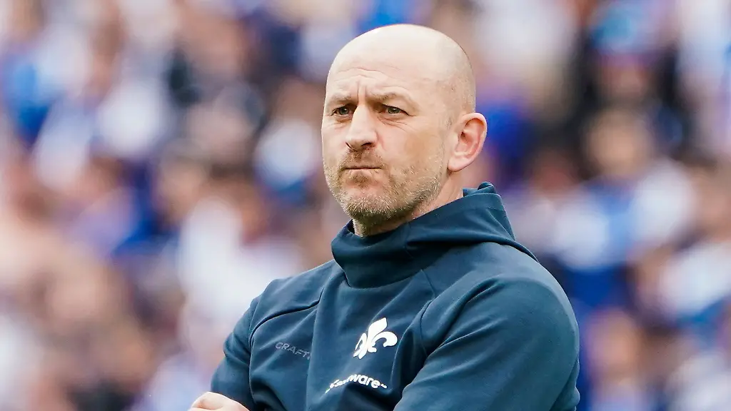 Darmstadts-Trainer-Torsten-Lieberknecht-muss-beim-Spiel-gegen-Leverkusen-gleich-auf-mehrere-Spieler-verzichten