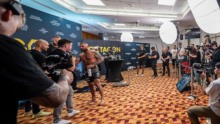 Am Tag der Waage muss das Gewicht bei MMA-Kämpfern stimmen.