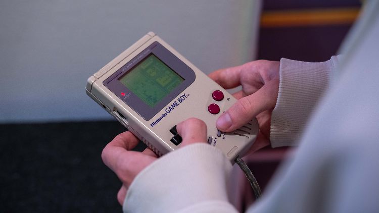 Ab 1989 lieferte Nintendo den neu entwickelten Game Boy zusammen mit Tetris aus. Auch der 16-jährige Artiaga startete seine Spielekarriere auf der mobilen Konsole.  