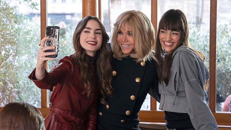 Brigitte Macron hat in der vierten Staffel von "Emily in Paris" einen Mini-Auftritt.