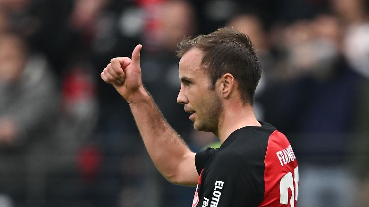 Mario Götze schildert die dramatischen Momente der Geburt von Söhnchen Rome.