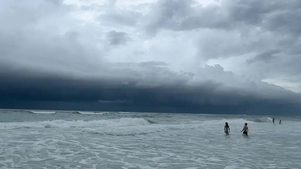 2023-08-30T034814Z-1041632770-RC23Y2AZ2U5Q-RTRMADP-3-STORM-IDALIA