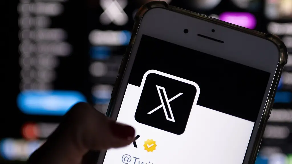 Fuer-rund-vier-Jahre-war-politische-Werbung-auf-der-Online-Plattform-X-ehemals-Twitter-nicht-zugelassen