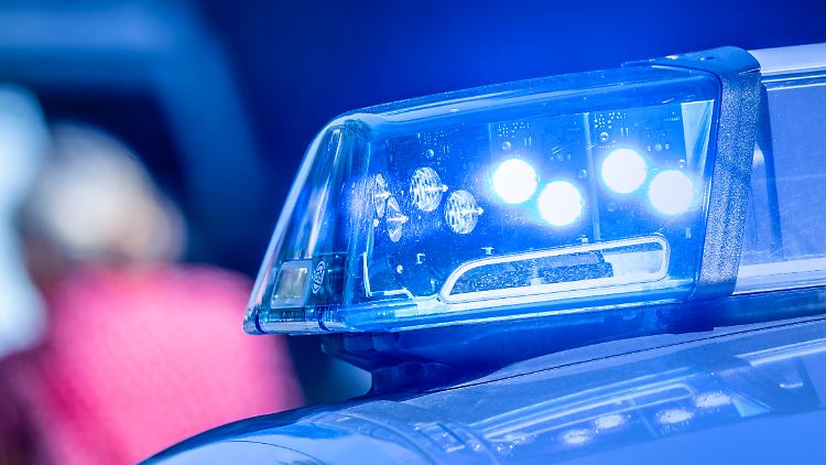 Zeugen hatten die Polizei gerufen, als der Mann im Haus randalierte. 