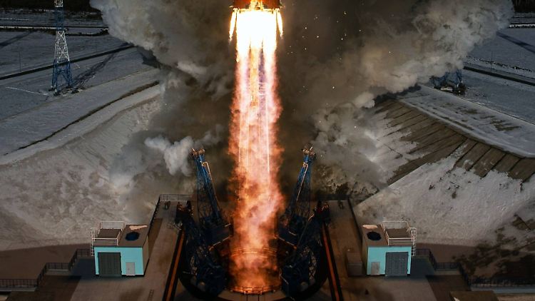 Eine Sojus-2.1b-Rakete hatte im Februar 17 russische und einen iranischen Kleinsatelliten an Bord und war von der Startrampe des Kosmodroms Wostotschny in der russischen Region Amur abgehoben (Archivfoto). 
