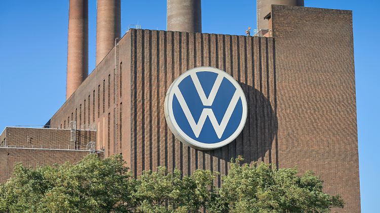 Die Kernmarke des Volkswagen-Konzerns hatte Anfang September nach einer Führungskräftetagung einen härteren Sparkurs angekündigt 