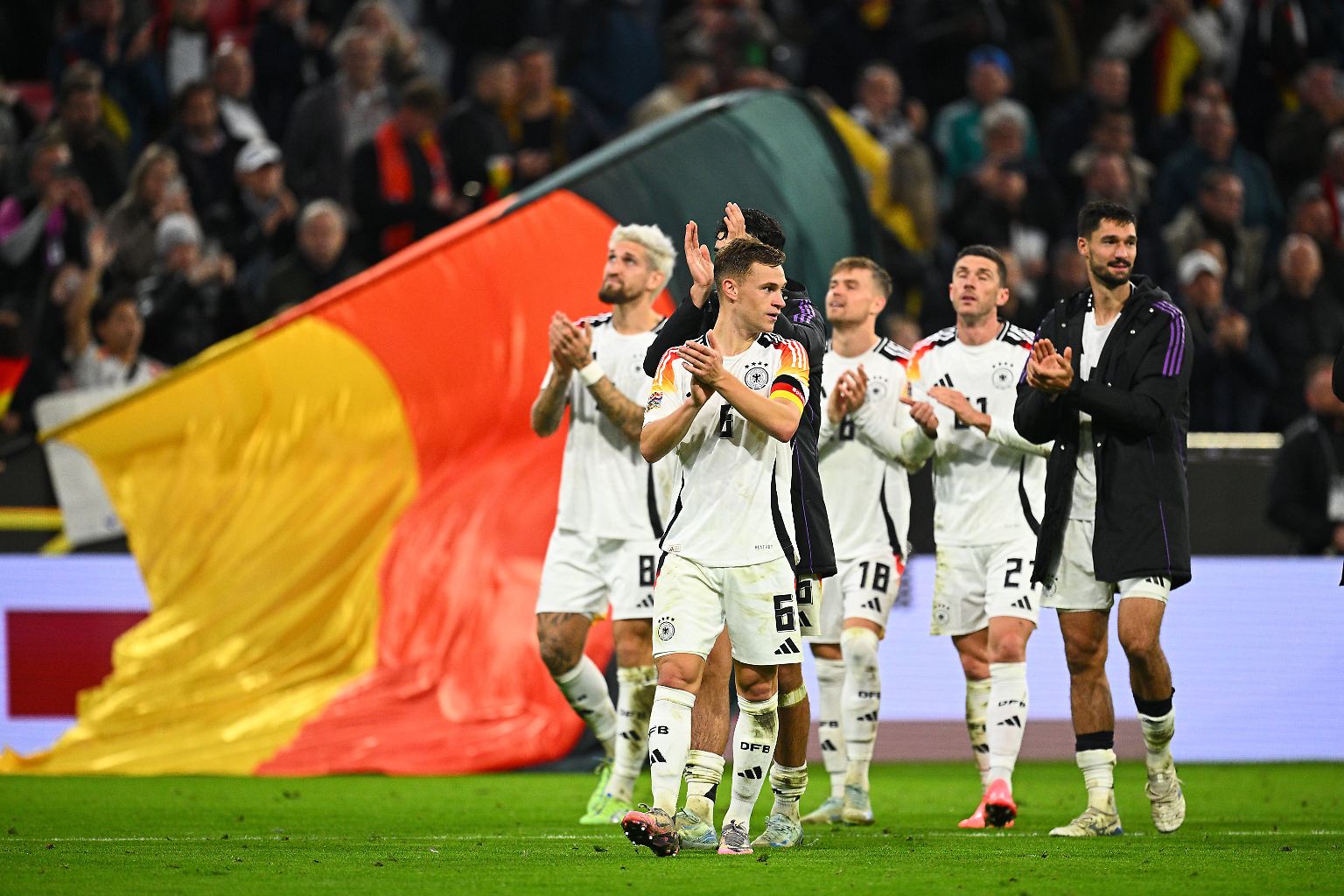 Im Mittelpunkt des deutschen Jubels über den Prestigesieg gegen Erzrivale Niederlande stand am großen Abschiedsabend ein Debütant. 