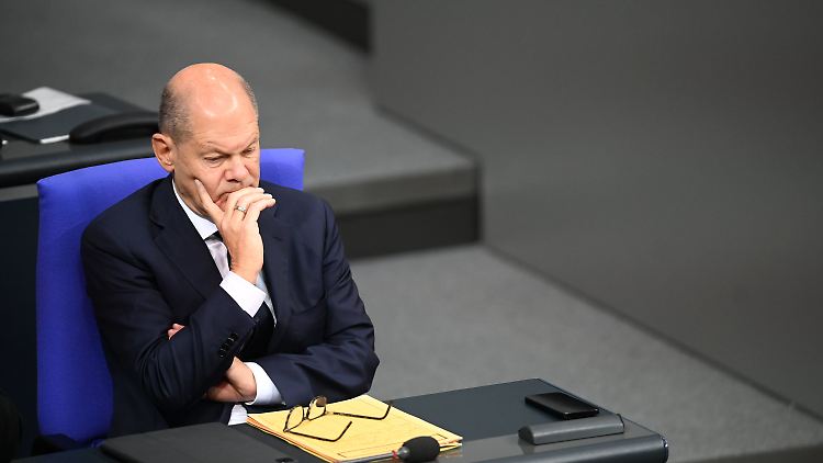 Kanzler Scholz will die Schuldenbremse anpassen.