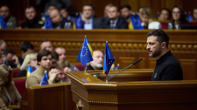 Der "Siegesplan" hänge von den westlichen Partnern ab, betonte der ukrainische Präsident Selenskyj.  