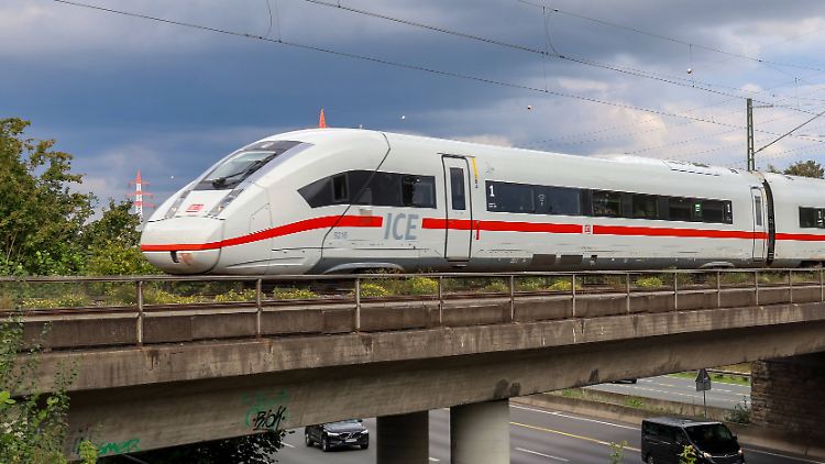 ICE-4-Züge dürfen fortan in der Spitze 265 Kilometer pro Stunde fahren.