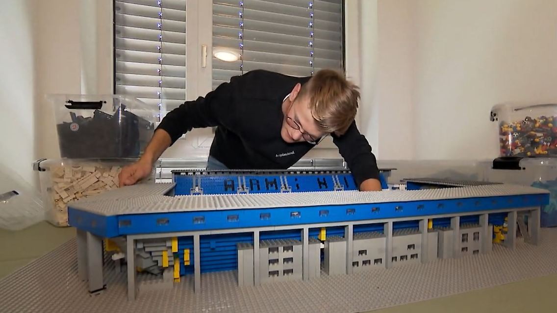 lego.JPG