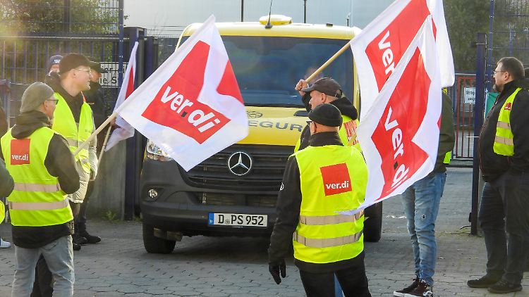 Seit dem frühen Morgen streikt Verdi, erst am Freitagabend endet der Ausstand.