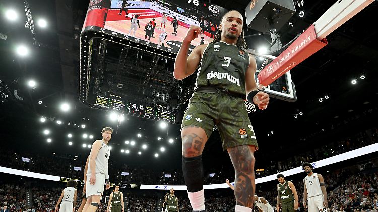 Carsen Edwards überragte mit 32 Punkten.