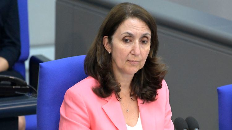 Aydan Özoguz von der SPD sitzt seit 2009 im Bundestag, ist seit 2021 dessen Vizepräsidentin.