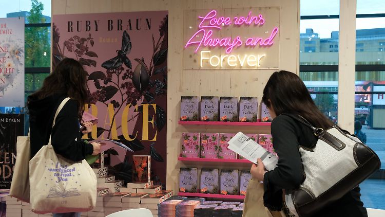Vor allem junge Frauen begeistern sich für Romantasy.