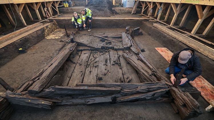Laut dem Landesarchäologen von Baden-Württemberg, Dirk Krausse, wurde bisher erst einmal eine komplett erhaltene keltische Grabkammer in Deutschland entdeckt. 