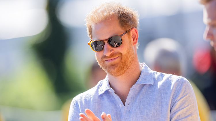 Weiß, wie man sich über Wasser hält: Prinz Harry.