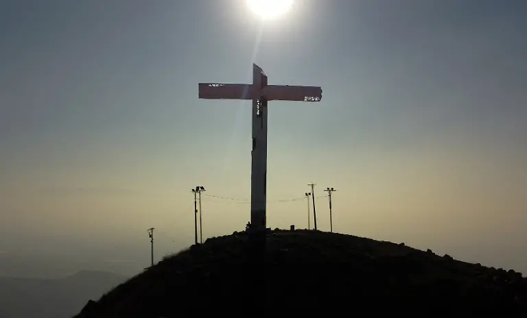 2023-08-02T232619Z-1845743966-RC2RF2A3X09Z-RTRMADP-3-CHILE-WEATHER