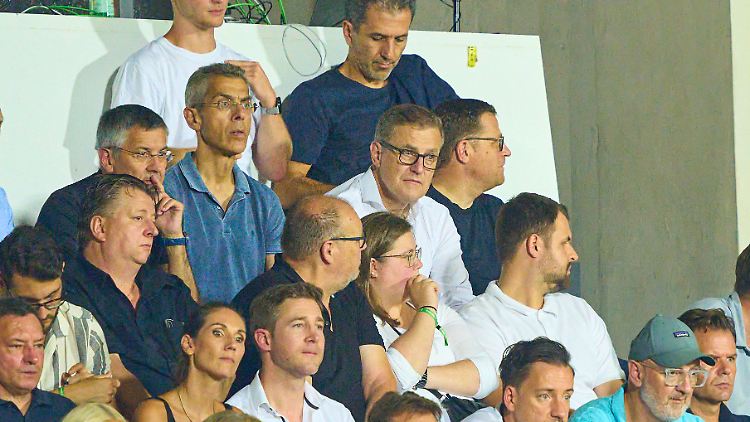 In der Führungsetage des FC Bayern gibt es wohl heftige Unstimmigkeiten.