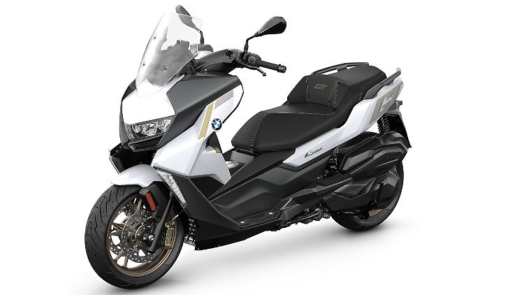 BMW hat seinen Midsize-Scooter C 400 GT zum Modelljahr 2025 technisch optimiert und optisch sowie in Sachen Ausstattung herausgeputzt