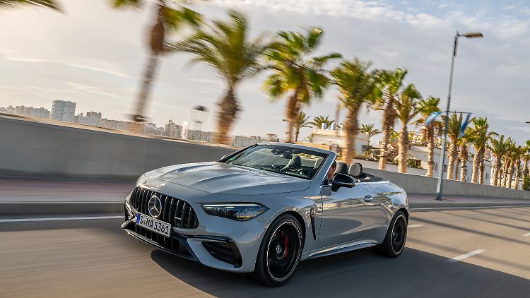 Mercedes AMG stellt trotz der hierzulande kühler werdenden Jahreszeit ein neues Cabrio vor, das CLE 53 4MATIC+.