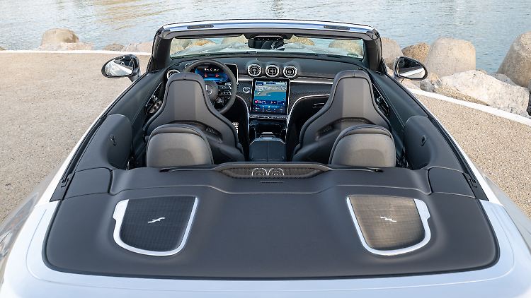 Das Aircap-System kann bei offener Fahrt eine warme Luftblase im Cockpit erzeugen.