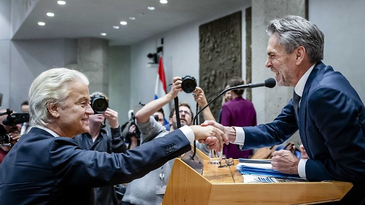 Geert Wilders führt die größte Fraktion im Parlament an, Dick Schoof die Regierung der Niederlande.