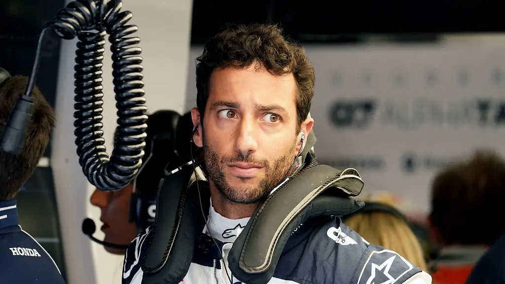 Verletzte-sich-beim-Training-vor-dem-Grossen-Preis-der-Niederlande-an-der-Hand-Daniel-Ricciardo