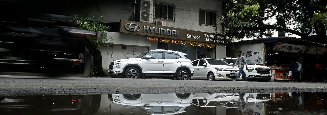 Der Aktienverkauf des Automobilherstellers war während einer dreitägigen Angebotsfrist in der vergangenen Woche 2,37-fach überzeichnet, was auf ein anhaltend großes Interesse an den indischen Kapitalmärkten hindeutet.