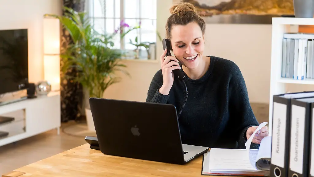 Wo-fliesst-das-Geld-hin-wie-viel-bleibt-uebrig-Die-eigenen-Ausgaben-zu-erfassen-ist-ein-erster-Schritt-in-die-finanzielle-Unabhaengigkeit