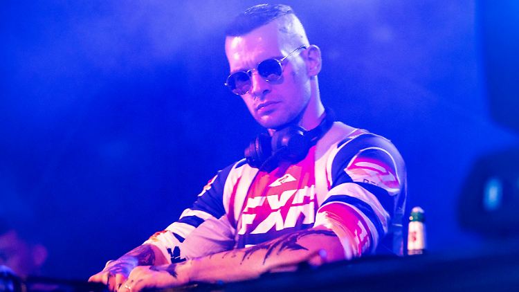 Schauspieler, DJ und Reality-TV-Star Eric Stehfest wird derzeit medikamentös behandelt.