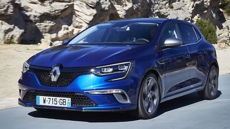Die vierte Generation des Renault Mégane wurde in Deutschland in zwei Karosserievarianten angeboten: als klassisches 4,36 Meter langes Steilheck und als 4,63 Meter langer Kombi (Grandtour).