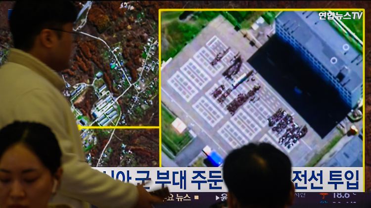 Ein südkoreanischer TV-Sender übertägt Bilder, die eine russische Militäreinrichtung zeigen sollen, wo sich nordkoreanisches Personal auf dem Übungsgelände versammelt hat.
