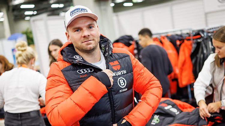 Bei der offiziellen Einkleidung war er dabei, doch in dieser Saison dürfte Andreas Sander nicht starten.
