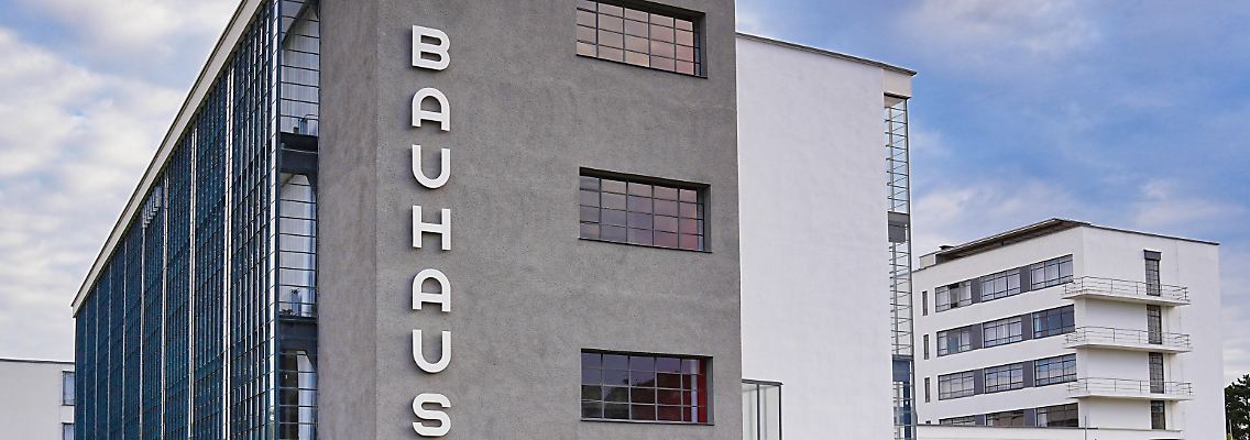 Mehr als 100.000 Menschen sollen das Bauhaus-Gebäude in Dessau pro Jahr besuchen.