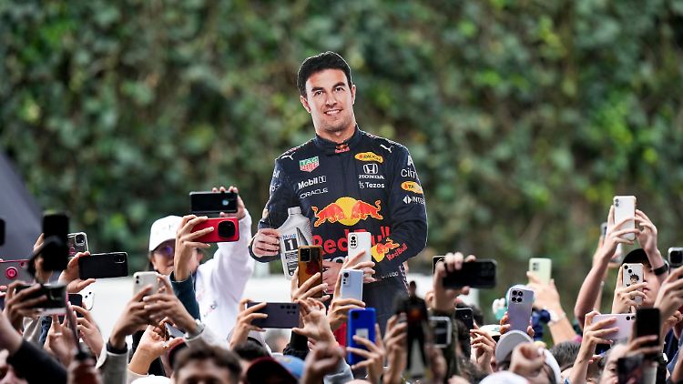 In Mexiko ist Perez ein Idol. Aber wird er in der Formel 1 im nächsten Jahr mehr als ein Pappaufsteller sein.