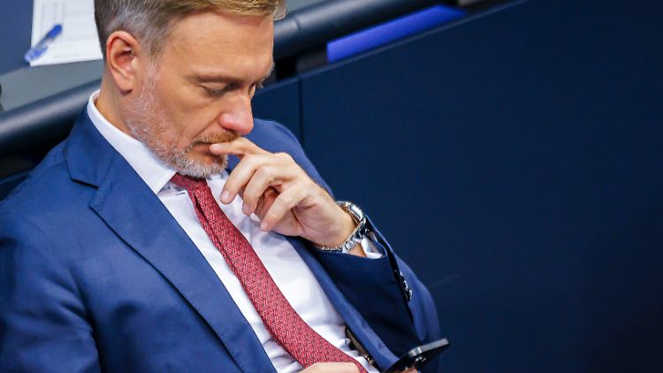 Lindner glaubt, beim Bürgergeld Milliarden Euro einsparen zu können.