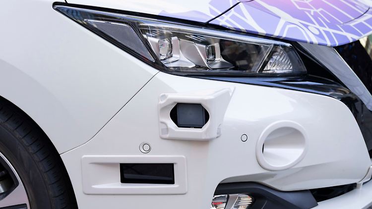 Die "Augen" überall haben: Das gilt im übertragenen Sinn auch für Autos, die autonom fahren sollen - entsprechende Kameras, Radar- und Lidar-Sensoren sollen dabei helfen.