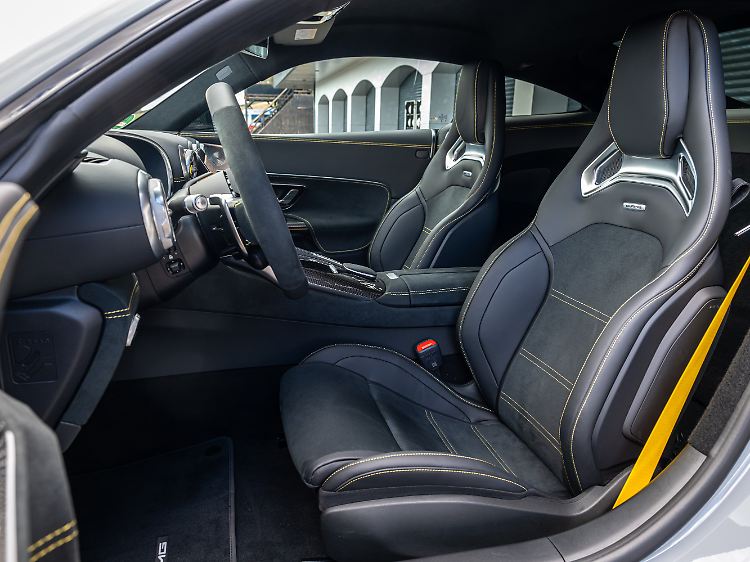 Eine optionale 2+2-Bestuhlung bietet Mercedes für den GT 63 Pro ohne Aufpreis.