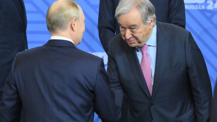 Guterres' Besuch bei Putin ist umstritten.