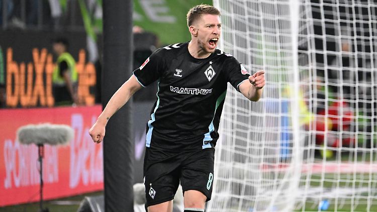 Weiser fühlt sich in Bremen wieder wohl beim Fußball.