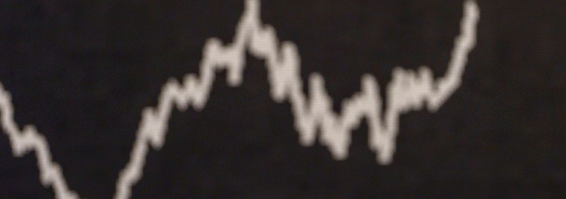 Für steigende Risikobereitschaft der Investoren sorgen auch die wieder sinkenden Marktzinsen. Begründet wird dies unter anderem mit einer nachlassenden Sorge vor einer ausufernden Staatsverschuldung in den USA.